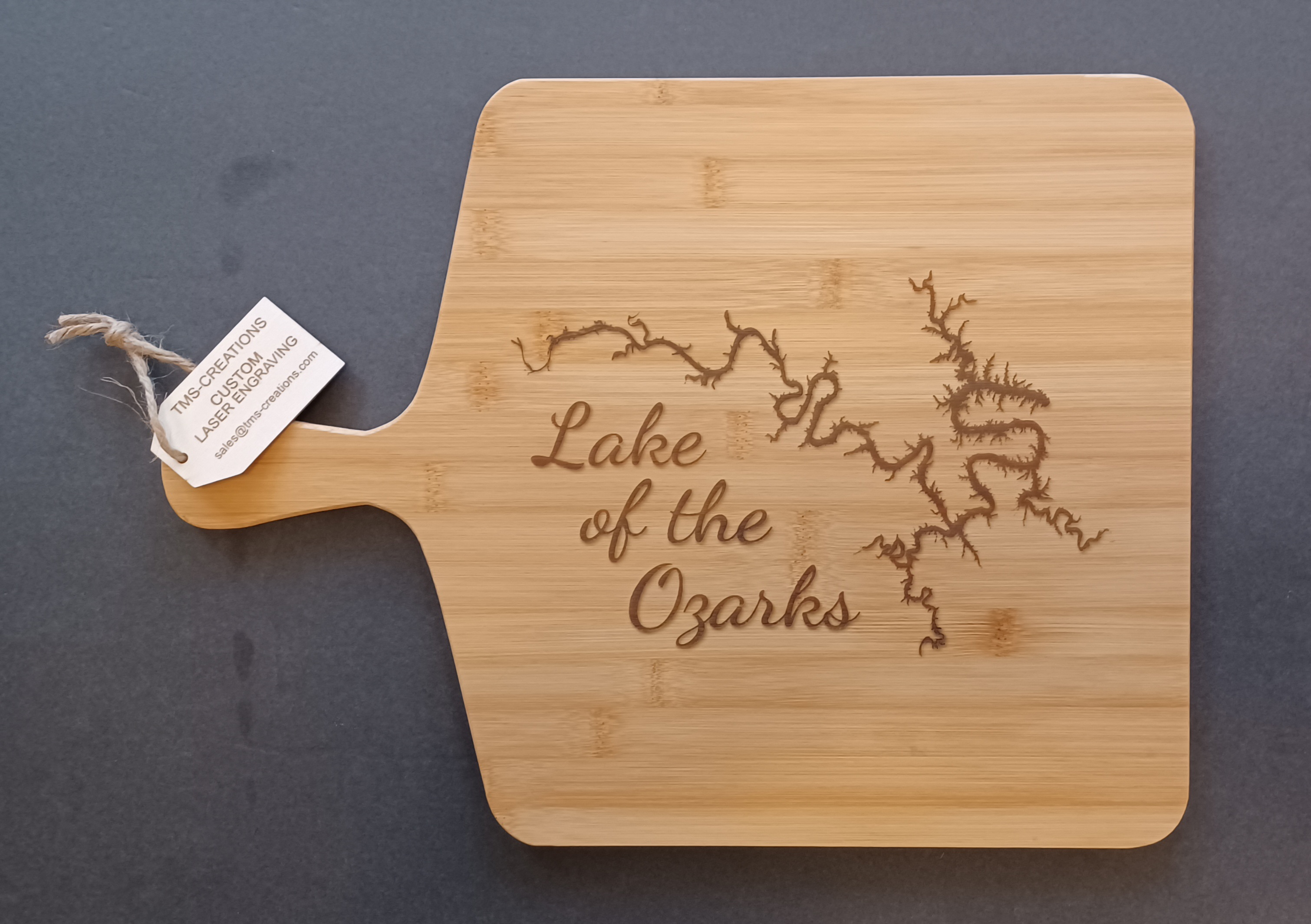 LOZ Paddle Cutting Board